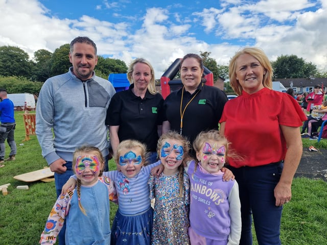 Sinn Féin Councillor Christopher Jackson; Una Kelly, Chair of Currynierin Community Association; Gretta Donaghy, Community Support Worker and Ciara Ferguson, Sinn Féin MLA with Fay, Fiadh, Hallie and Sarah at the Currynierin Fun Day.
