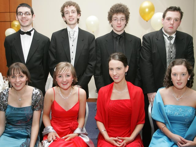Una Barr, Roma Rudd, Marie McMenamin and Helen McLaughin with beaus Daniel Douglas, Dermot O'Kane, Fro McCallion and Niall McDonald. (2911JB09)