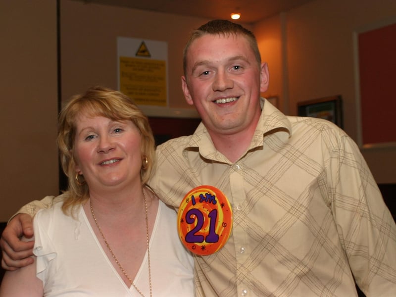 Darrens' big 21st birthday, with family and friends.