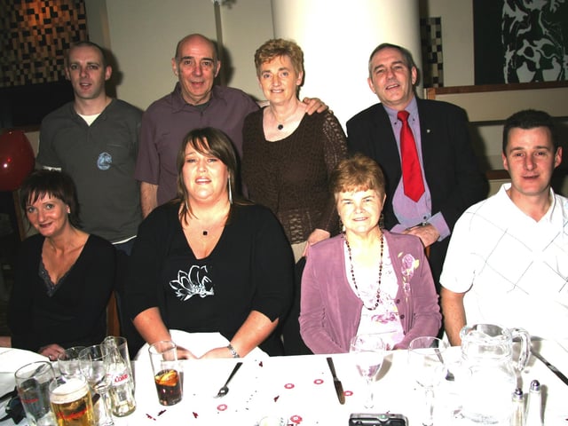 Front Row. Katrina, Gearldine, Kathleen, Paul,Back Row. Patrick, Lily, Joe, and Liam. 0012/JML  : Parties across Derry in January 2006.