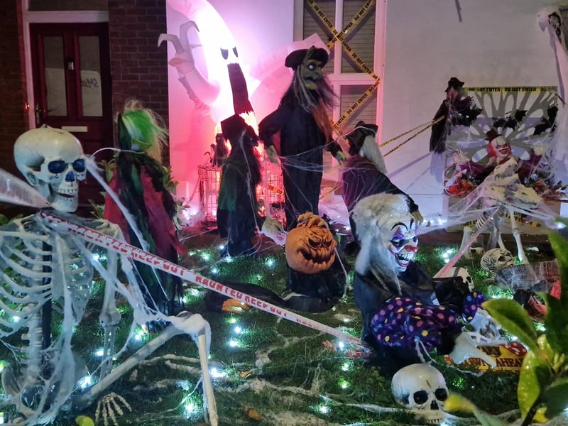 The brilliant Halloween decorations at Ivy Mead Hillocks are drawing crowds and encouraging donations to support the Northlands Addiction Centre.