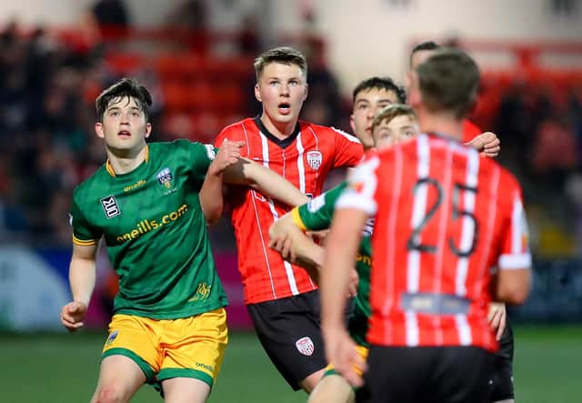 Derry City new signing Colm Whelan pictured in action for UCD against ex-City midfielder Gerard Storey; Photo by Kevin Moore/mci