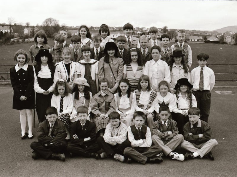 Derry schoolchildren making their Confirmations back in April 1994.