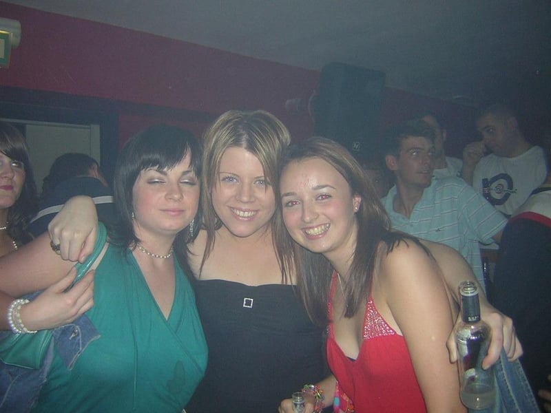 A night out in Derry bars in October 2005