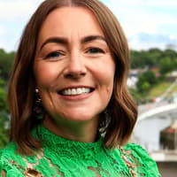 Mayor Uí Niallais expresses solidarity in wake of traumatic Derry bomb alert