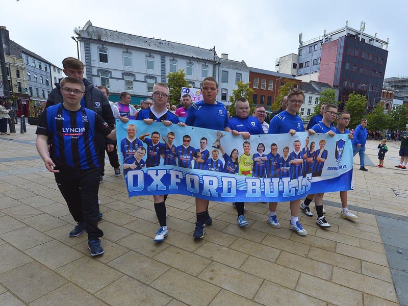 Oxford Bulls arrive at Guildhall Square. Photo: George Sweeney