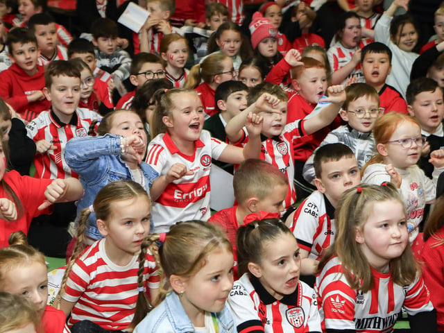 Derry City players Gavin Whyte & Liam Boyce visiting Greenhaw PS in the run up to their IFA Cup final against Waterford. (Photo - Tom Heaney, nwpresspics)
