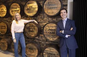 Comedian Jimmy Carr, one of a number of celebrity investors in the Muff Liquor company, visited the new Brand Home in the village of Muff in County Donegal on Saturday. Jimmy has invested in the company alongside other celebrities, including actor Russell Crowe and singers Ronan Keating and Nathan Carter. Pictured are Jimmy Carr and Muff Liquor founder and CEO, Laura Bonner.