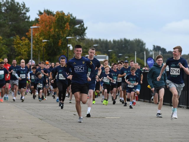Foyle Hospice Run/Walk participants.  Photo: George Sweeney