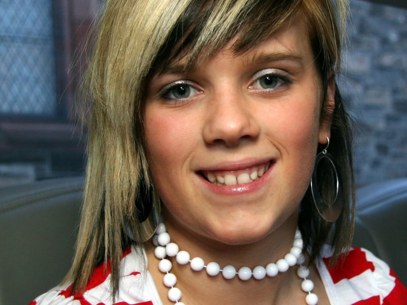 Sinead Durnin 16th birthday at home 0512JML : Parties and celebrations June 2006: Sinead Durnin.