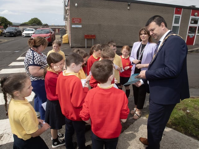 Mayor McHugh and Mrs. Catherine Doorish, Principal, assisting the pupils during their 'A Day of Welcome' as part of the school's ongoing commitment to Schools of Sanctuary. (Photos: Jim McCafferty Photography)