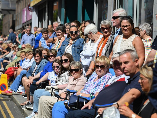 Spectators at the Relief of Derry. Photo: George Sweeney.