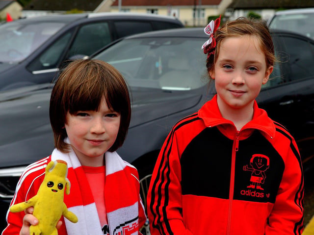 Derry City fans at the Brandywell Stadium on Saturday morning prior to the team’s departure for Dublin ahead of tomorrow’s FAI Cup Final against Shelbourne. George Sweeney. DER2244GS – 49