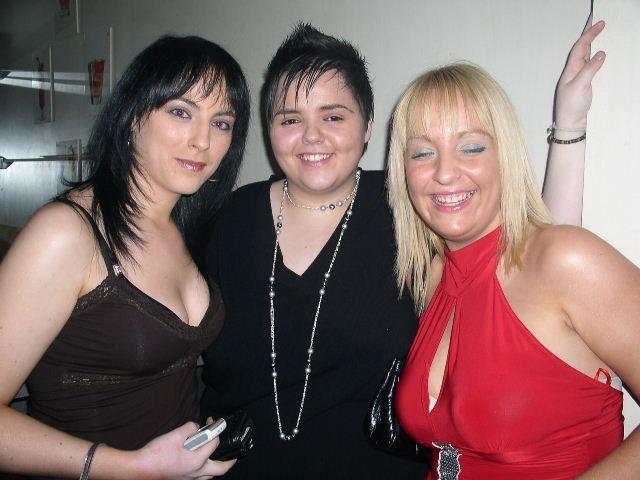 Derry folk out partying in The Metro and Sugar nightclubs, February 2006.