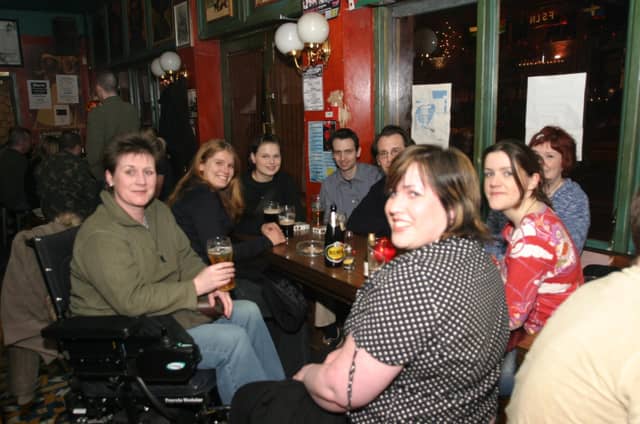 PubEye: Sandinos bar in Derry back in 2004.