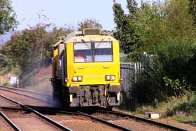 Leaf Busting train,