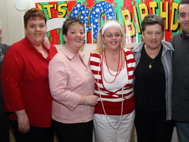 Marie pictured with ehr mum, dad, sisters Sharon and Linda and brother Tony 0005JML : Parties and nights out in March 2006