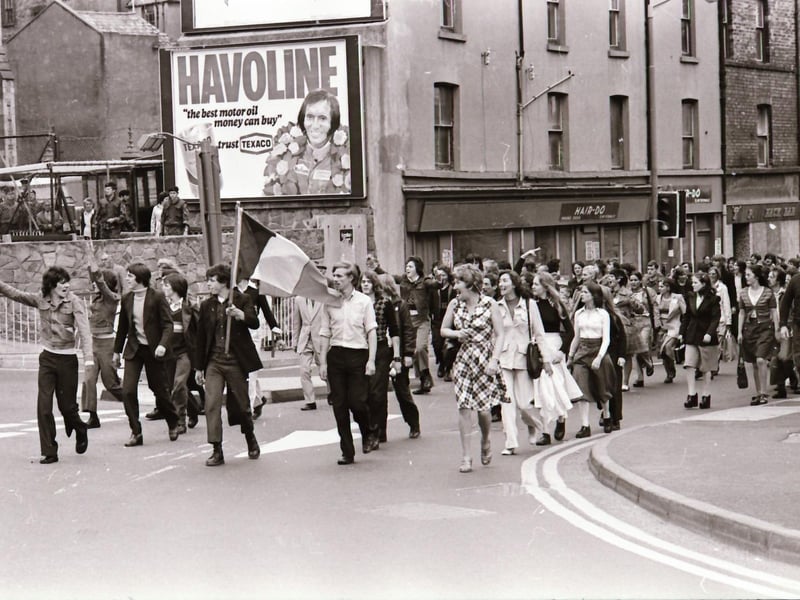 Pictured are people taking part in anti-internment demonstrations across Derry in August 1975 on the anniversary of the introduction of internment without trial in the north of Ireland four years earlier on August 9, 1971. Photos: Derry Journal.