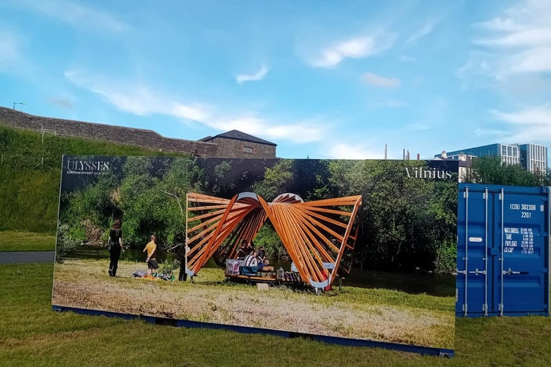 Following the unveiling of the giant Molly bed public artwork in Ebrington Square earlier this week an installation showcasing Vilnius’ take on the ‘Proteus’ chapter which follows Stephen Dedalus was placed underneath the Peace Bridge by the River Foyle.