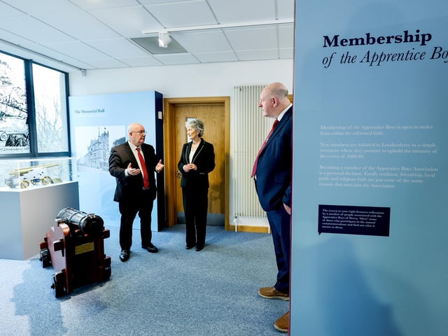 President Connolly at the Siege Museum as she takes a tour with Billy Moore Manager and William Hay DUP.   Pic Tony Maxwell / Maxwells