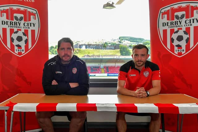 New signing Paul McMullan pictured with Derry City manager Ruaidhri Higgins. Photo: George Sweeney. DER2326GS – 001