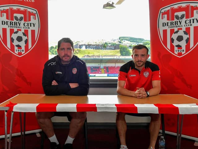 New signing Paul McMullan pictured with Derry City manager Ruaidhri Higgins. Photo: George Sweeney. DER2326GS – 001