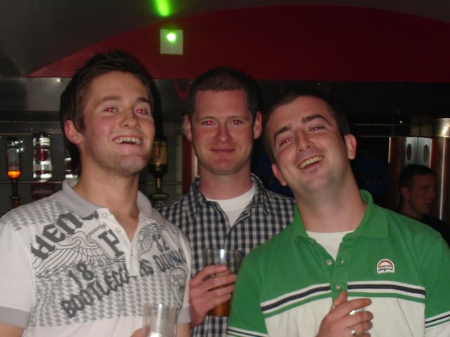 Throwback to when English DJ and radio presenter Trevor Nelson partied with Derry crowds in Earth Nightclub.