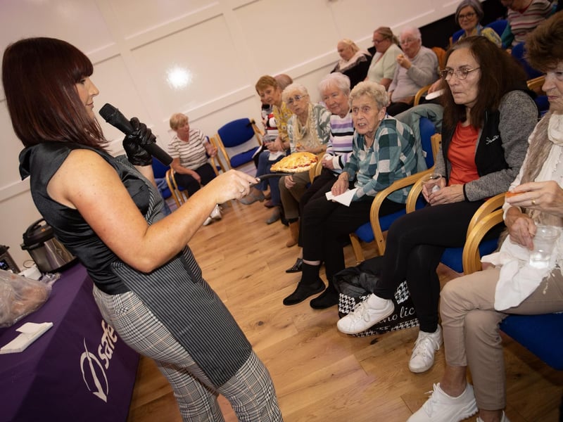 Seana McAirfryer delivering an air frying masterclass to a full house at the Old Library Trust.