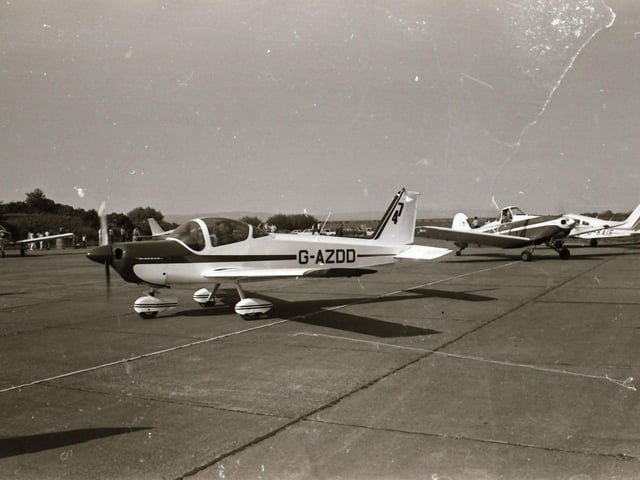 London / Derry Air Race finish at Eglinton Airfield.