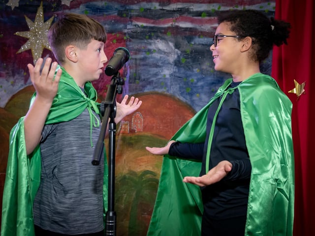 Kian McKeever and Ellie Mae Bonner performs as Traders.