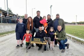 Do it Jella pictured with the Friel family, sponsors Michael Young, Greg White and his son Jon, Martin Hagan and owner Andrew White.