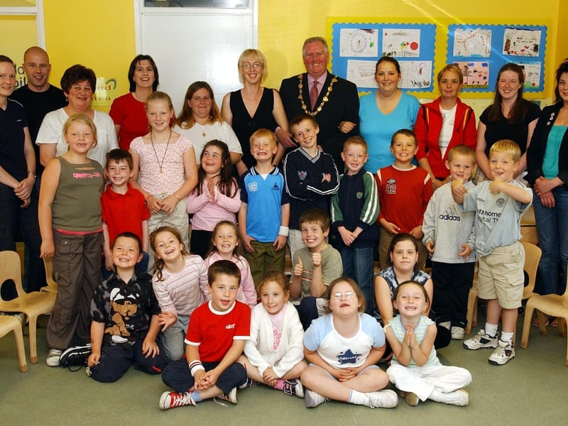 Derry youngsters enjoying summer in August 2003