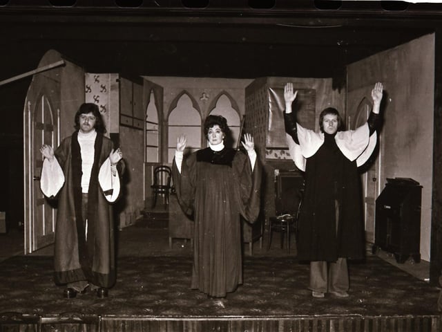 '71 Players rehearse for Freedom of the City.