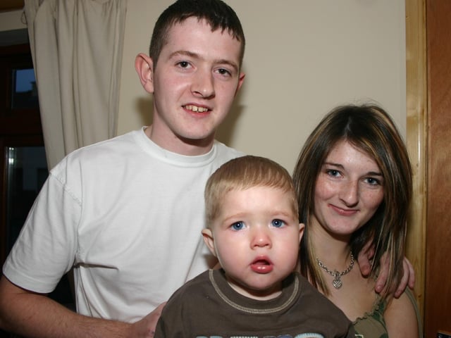 Shea with Mum Lauren and dad Michael on his 1st birthday 9457dd : .