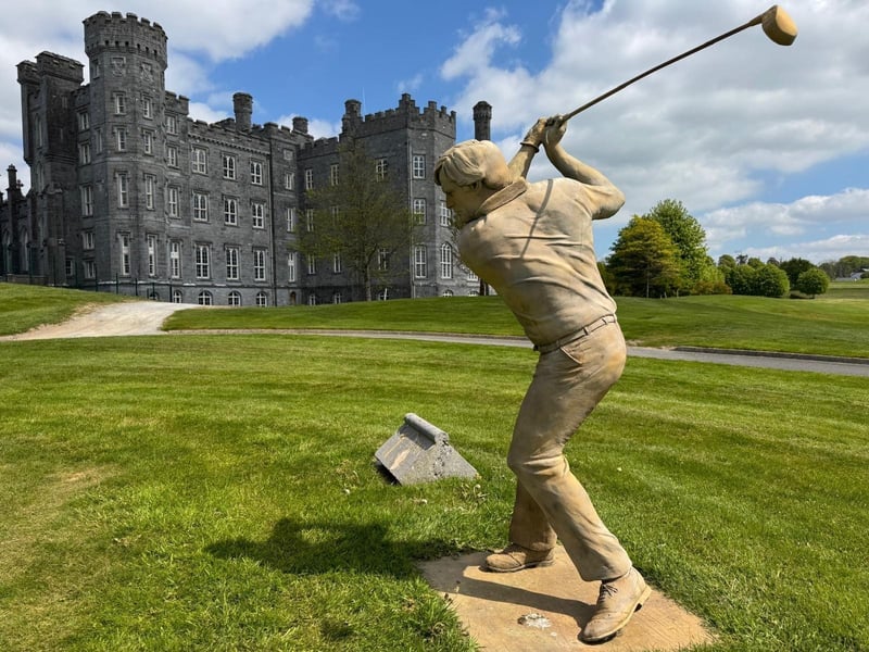 The statue of Jack Nicklaus which stands in front of Killeen Castle