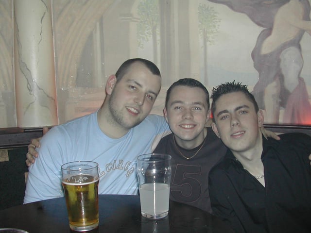 A night out at Café Roc / Earth in Derry in January 2003.