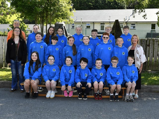 Múinteoir Alicia O’Kane’s Rang 7 at Gaeldscoil Eadain Mhoir.
