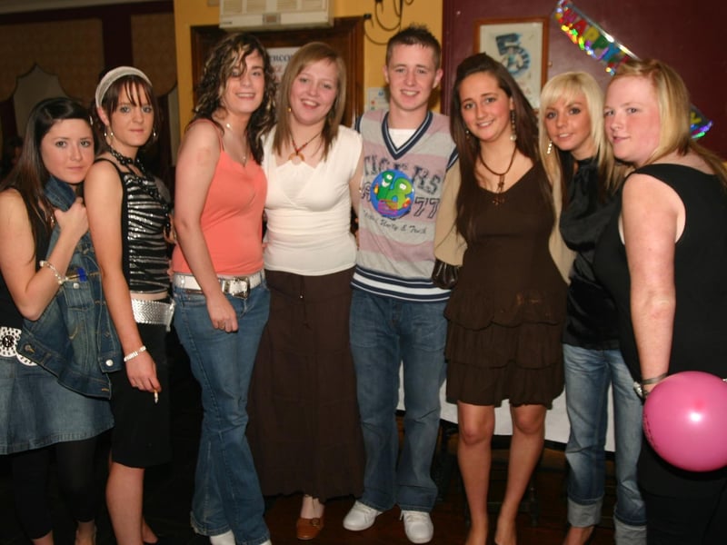 Girls just want to have fun at the party with Birthday Boy Thomas. 693 /DD : .