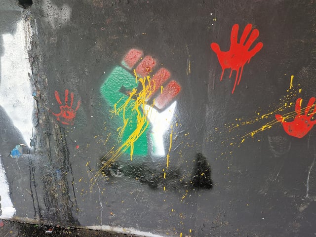 Catherine Hutton, chair of the Derry branch of the Ireland Palestine Solidarity Campaign (IPSC) said the group is ‘extremely disgusted and angry by this wanton act of vandalism of Derry’s Palestine Steps’.