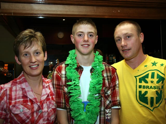 Patrick celebrates his 18th birthday with Godparents, Janice and James 0012JML : Parties and nights out in March 2006