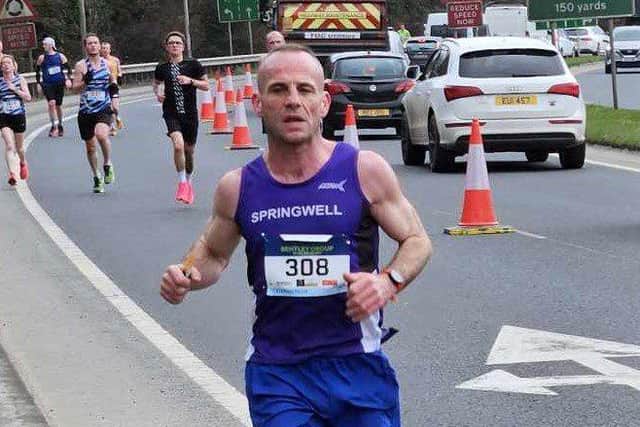 Niall Kennedy at the Bentley 10 Mile Road Race