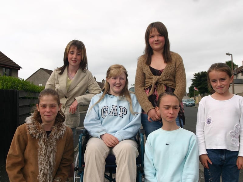 Gemma Hughes pictured with friends Lisa Gemma Jenna Clona Samatha and Claire. 6918dd : Parties in Derry in July 2005.