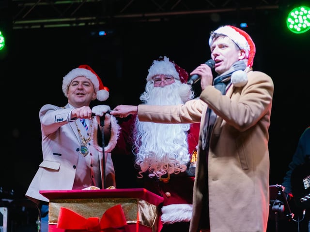 Strabane was packed with festive cheer on Saturday as crowds of visitors wrapped up warm and filled the town centre for the annual Christmas Lights Switch-On.
