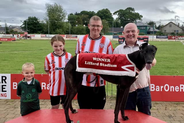 The NWGOBA Buy A Buster S1 325 winner 'Sniper Big Tom' with Ronan & Orla Wray, Kealan O’ Kane & his father, Kevin.