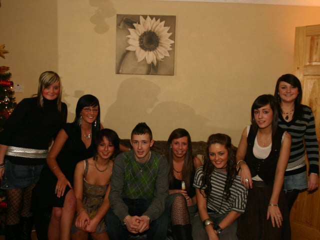 Shane pictured with the Girls at his 18th Birthday. 1888/dd