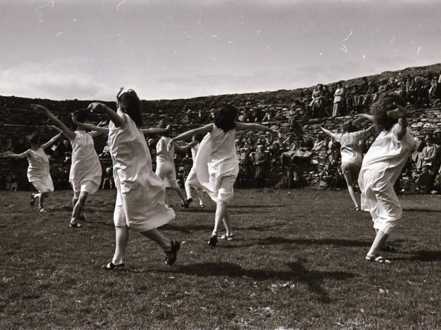 Participants at events  during Cruit Ailigh, a special Inishowen-wide festival celebrating our ancient heritage. These pictures are mainly from Grianan Fort and Muff.