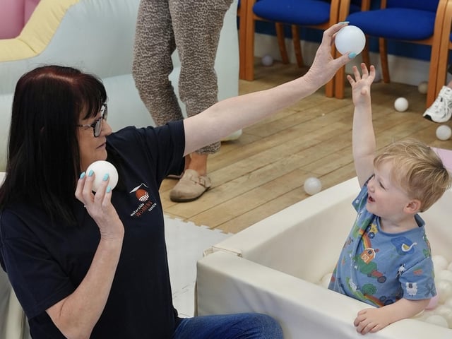 The Waterside Baby Hub Funday, organised by Foyle Network Foundation, was held this week in Irish Street Community Centre and brought local families together for a great morning of soft play, food and fun.