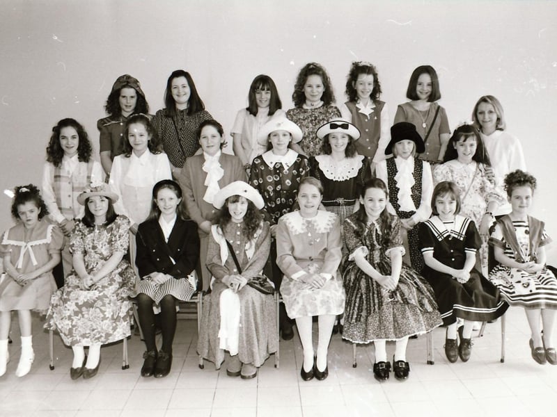 Derry schoolchildren making their Confirmations back in April 1994.