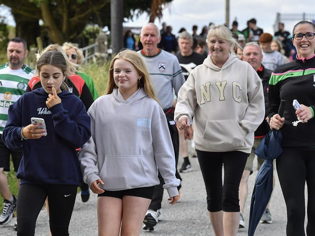 Participants in the Na Piarsaigh Dermot McCrossan Canter the Corrody 5km, held at Corrody Road on Sunday evening last. Photo: George Sweeney