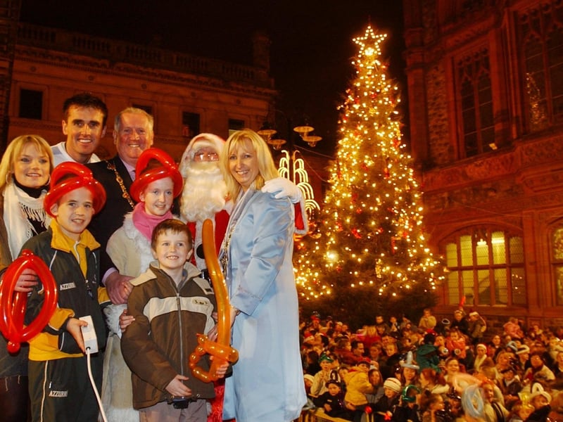 Derry's Christmas light switch-on in November 2003